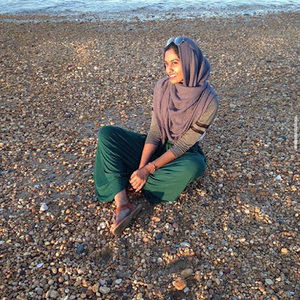 Meet your Posher, Fatima